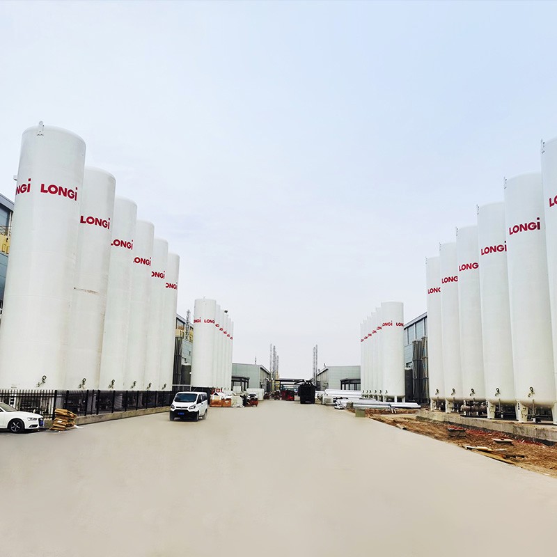 Liquid argon storage tank