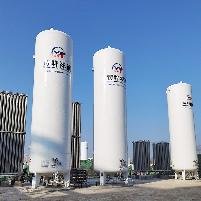 Liquid oxygen storage tank