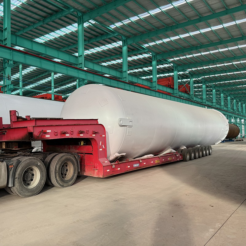 Cold insulation techniques and inner tank design for low-temperature storage tanks