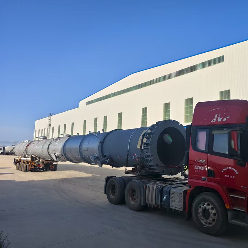 Material Selection and Design of Pressure Vessels for Large Coal Chemical Plants